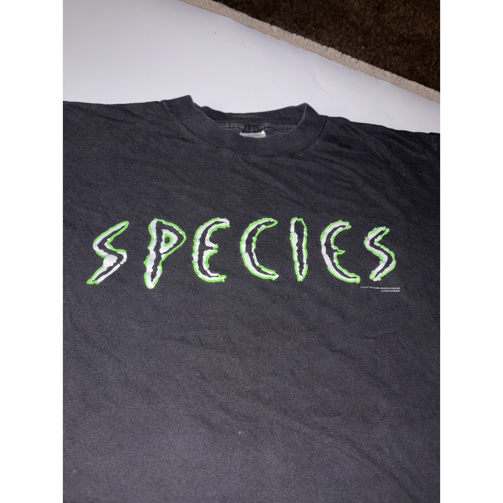 Vintage SPECIES 1995 Horror Movie Promo T-Shirt Adult XL Q-tees Usa Glows! - Picture 2 of 6